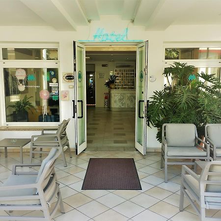 Hotel Al Mare Lido di Jesolo Exteriör bild