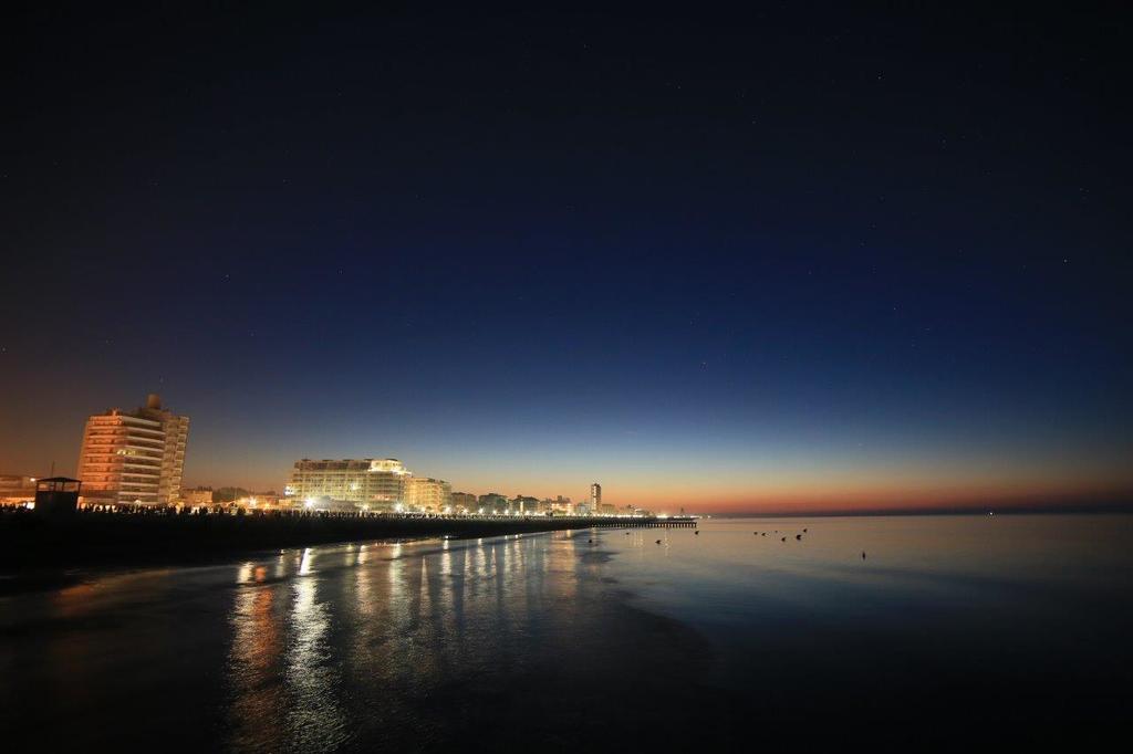 Hotel Al Mare Lido di Jesolo Exteriör bild