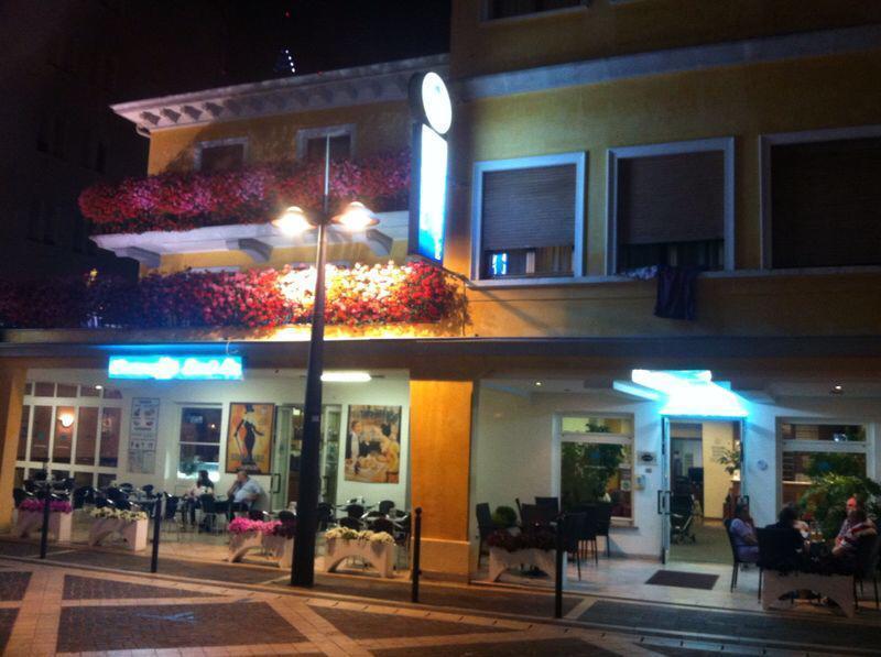 Hotel Al Mare Lido di Jesolo Exteriör bild